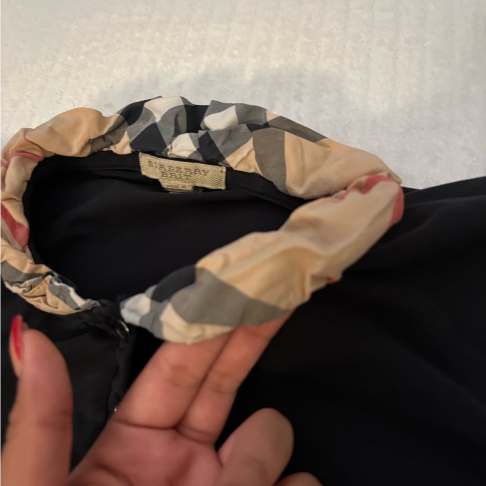 Burberry Black Long Sleeve Button-Down Shirt with Beige Check Collar - Picture 3 of 4